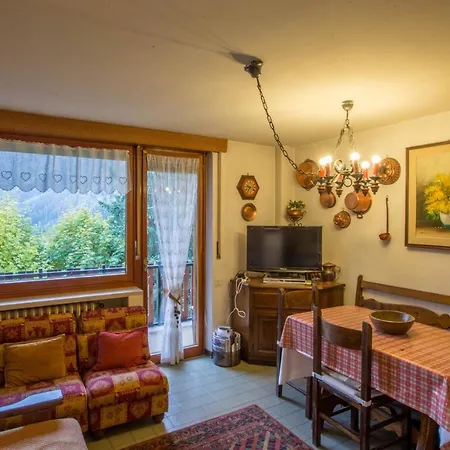Apartment Joivy Apt For 7 With Terrace And Exceptional Location Courmayeur